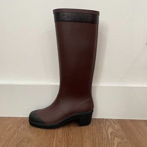 Burberry Block Heel Rain Boots Black Rubber